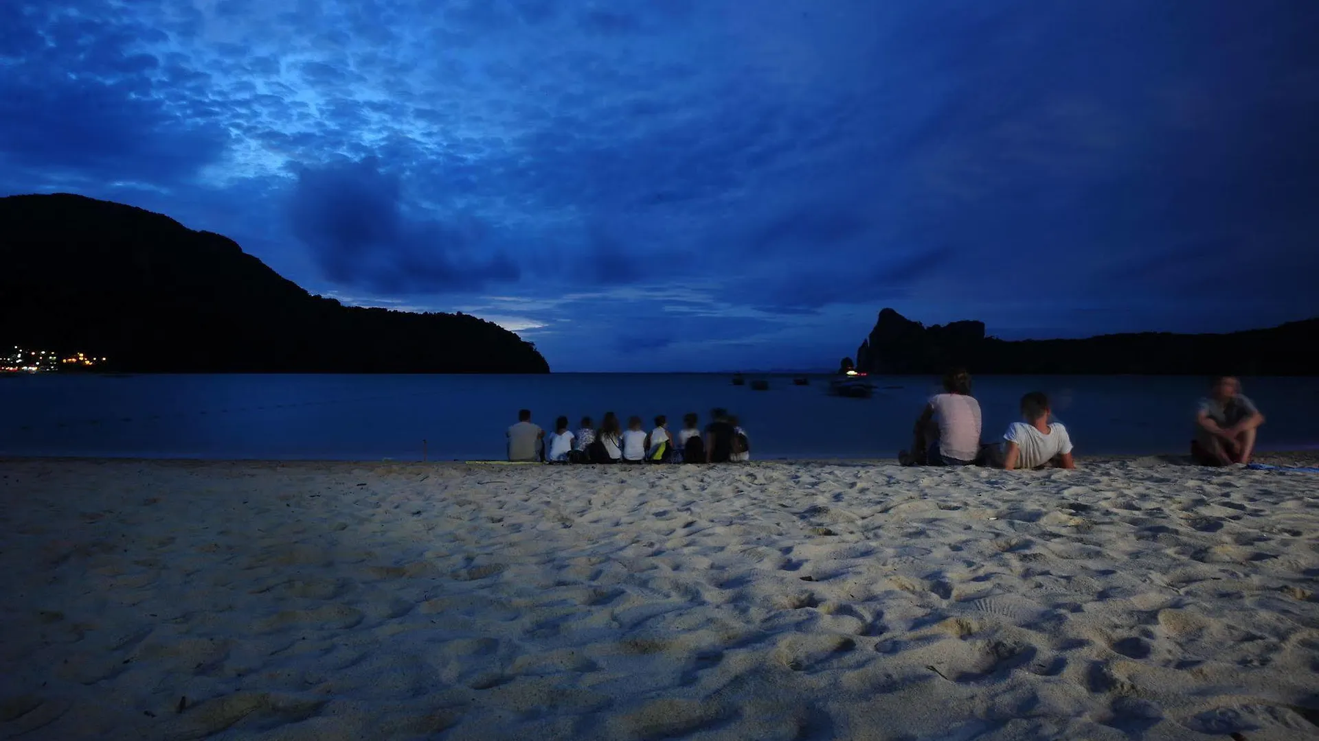 Phi Phi Bucket Hostel Phi Phi Don