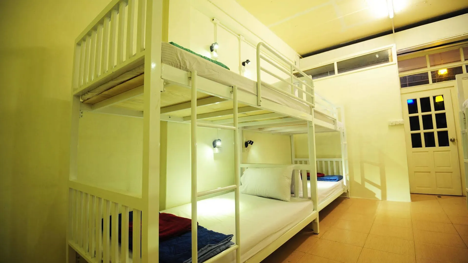 Phi Phi Bucket Hostel
